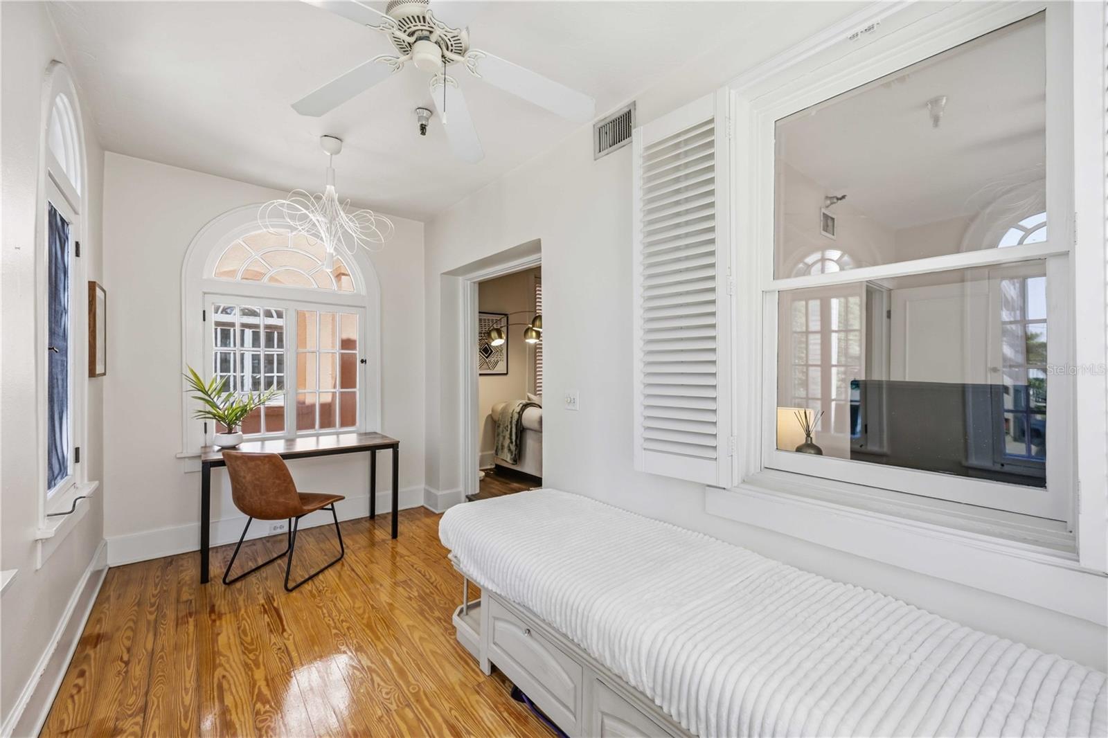 1221 N PALM AVE #203, SARASOTA, FL, 34236