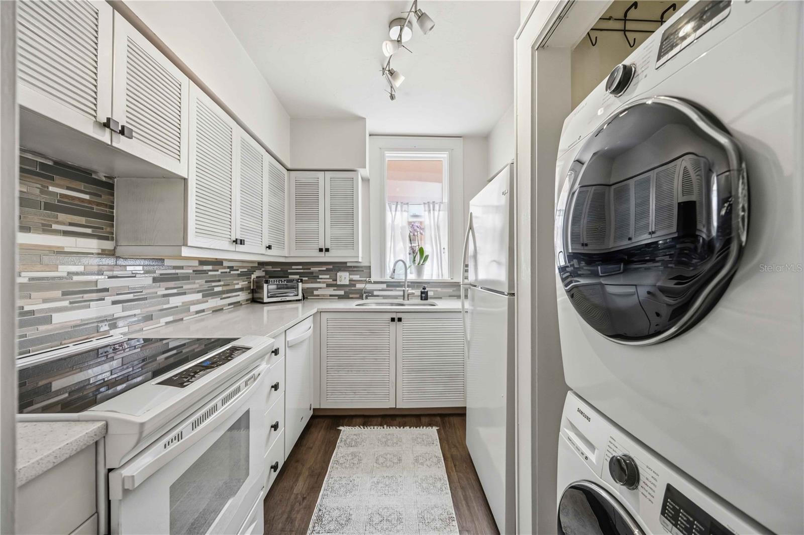 1221 N PALM AVE #203, SARASOTA, FL, 34236