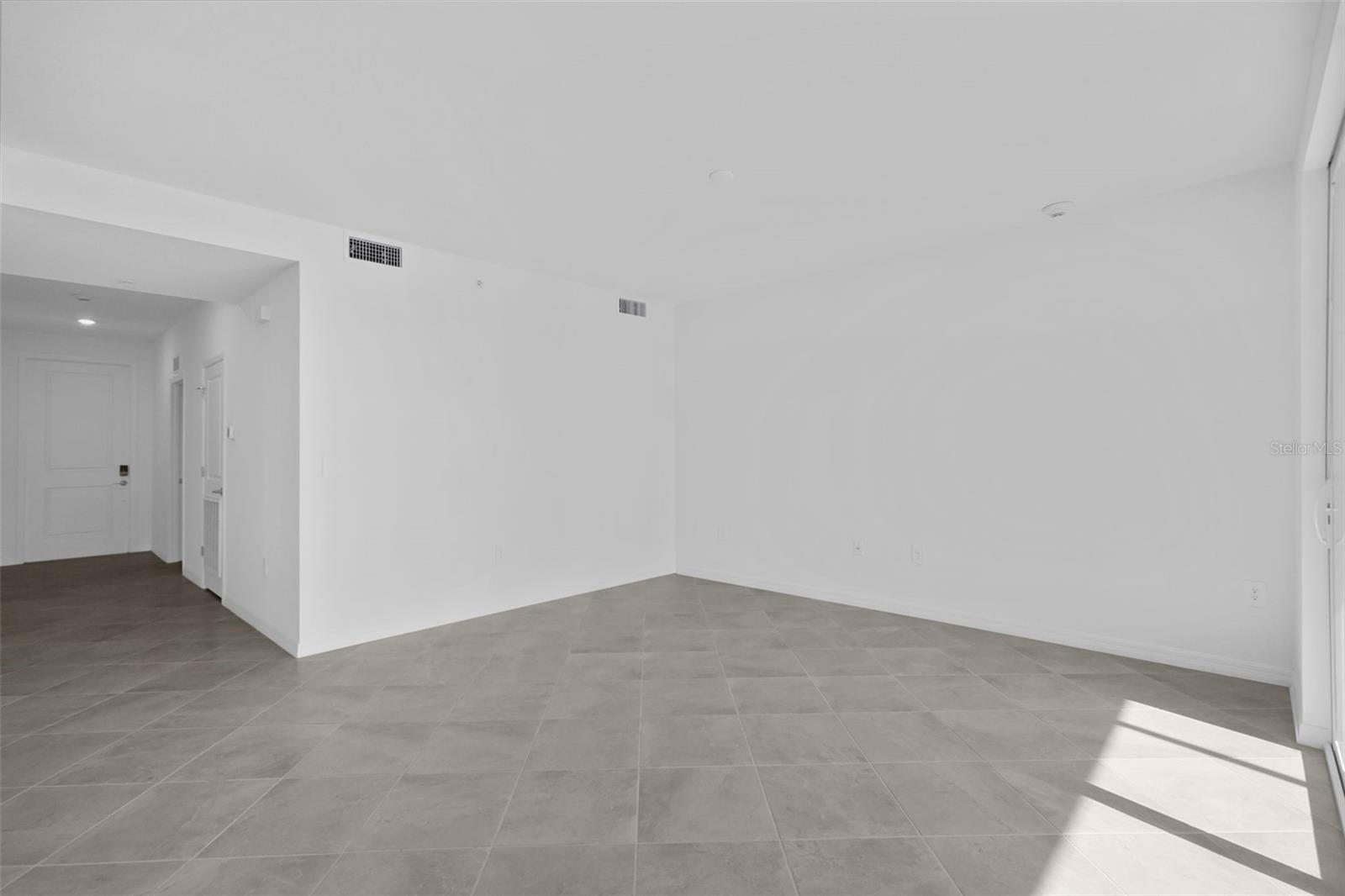 19116 SCALLOP LOOP #302, LAKEWOOD RANCH, FL, 34211