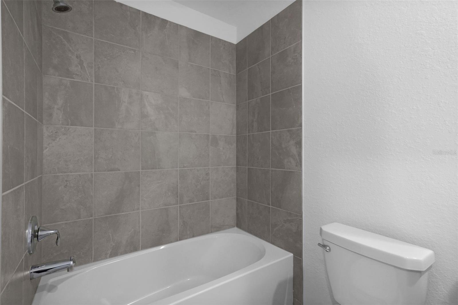 19116 SCALLOP LOOP #302, LAKEWOOD RANCH, FL, 34211