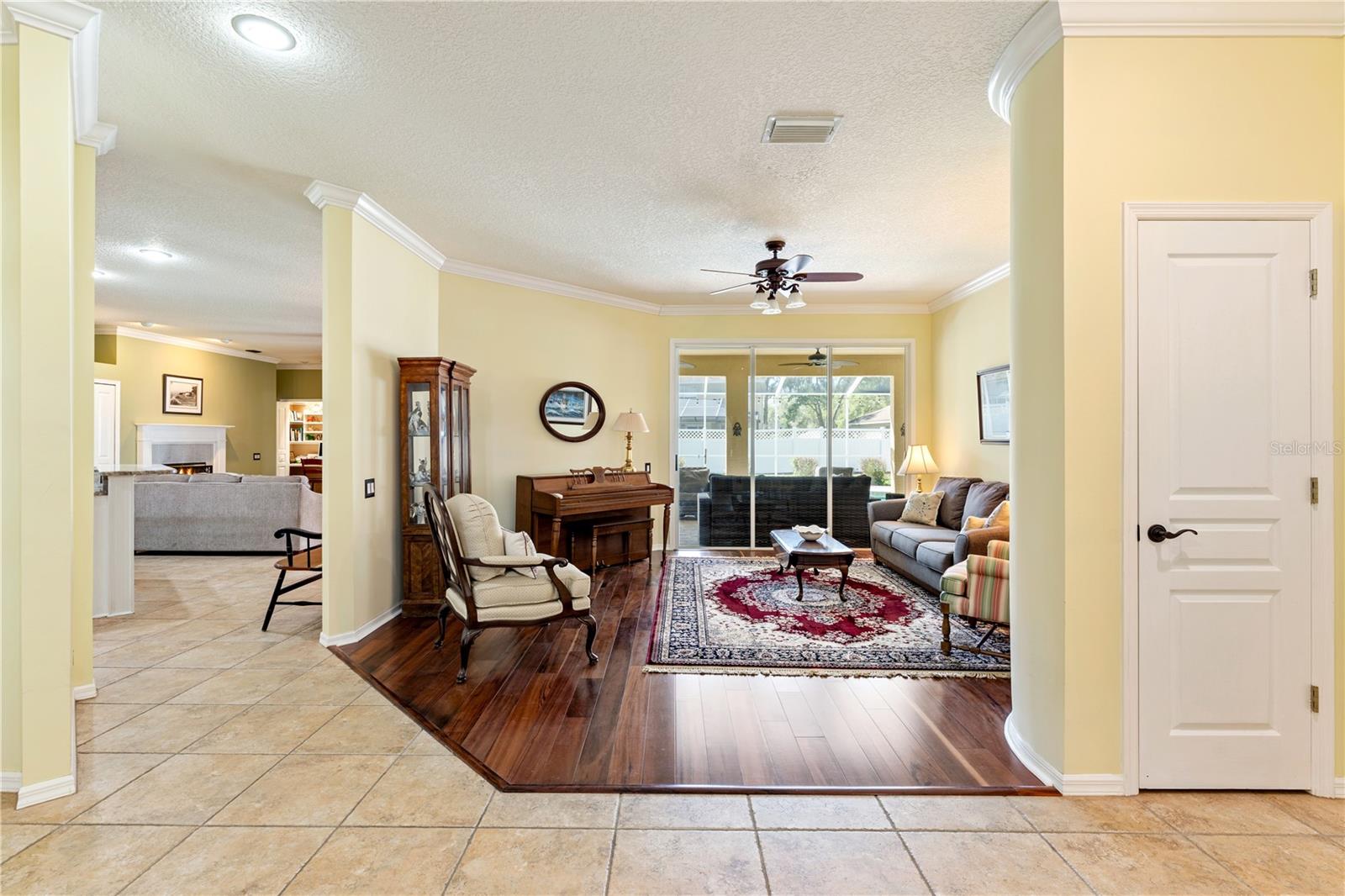 8715 HIDDEN GREEN LN, TAMPA, FL, 33647