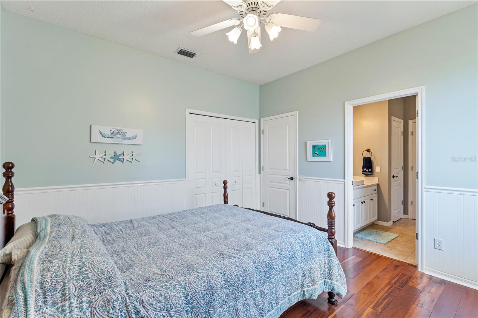 8715 HIDDEN GREEN LN, TAMPA, FL, 33647