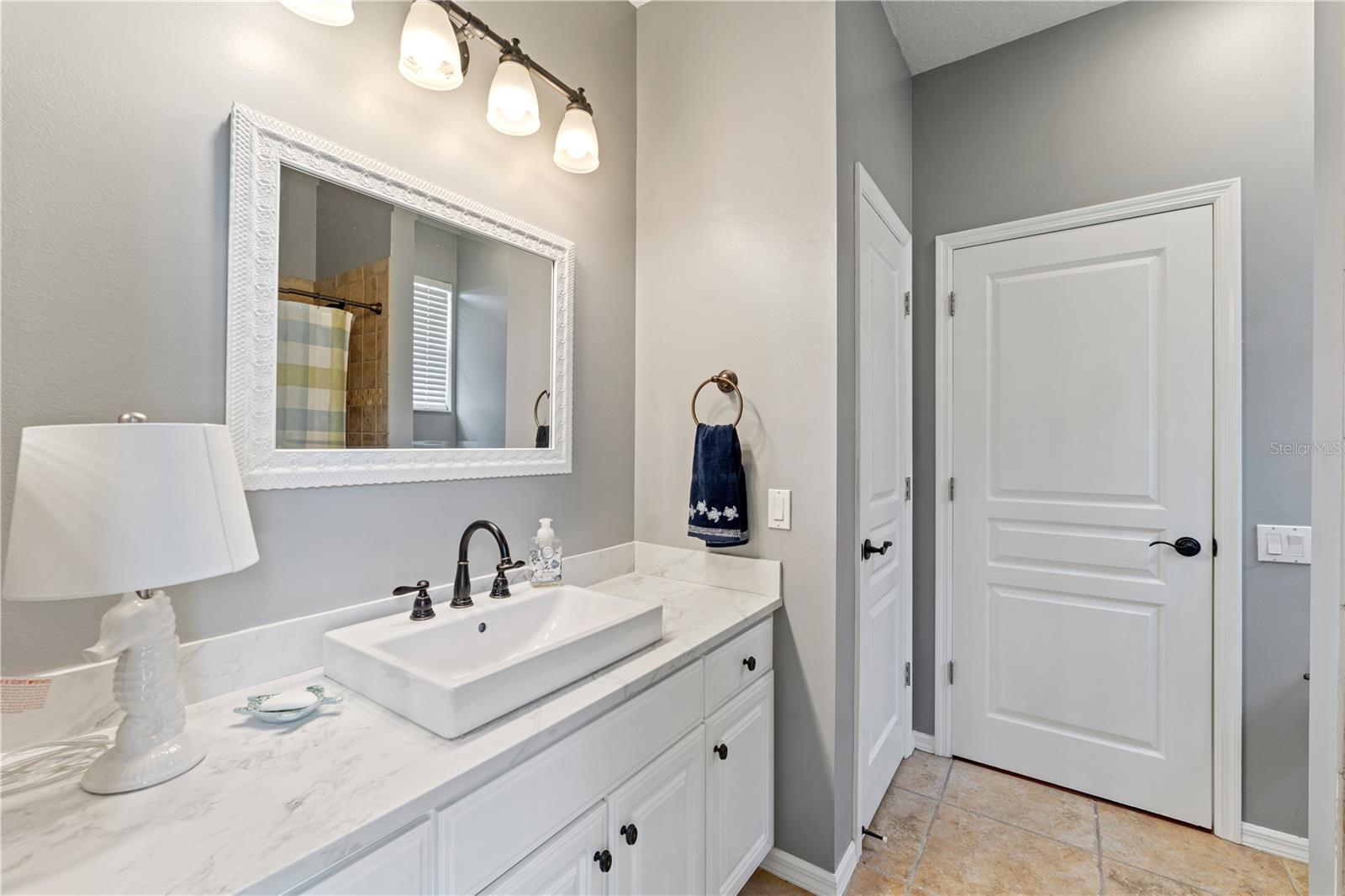 8715 HIDDEN GREEN LN, TAMPA, FL, 33647