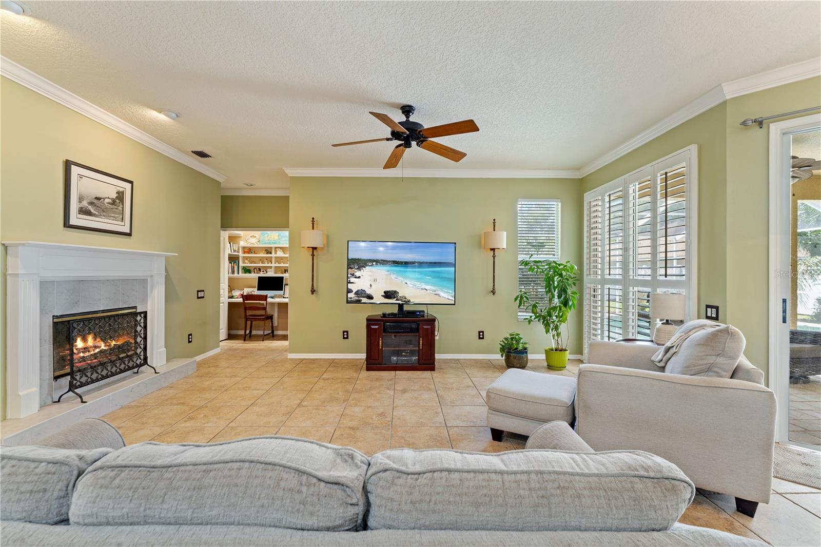 8715 HIDDEN GREEN LN, TAMPA, FL, 33647