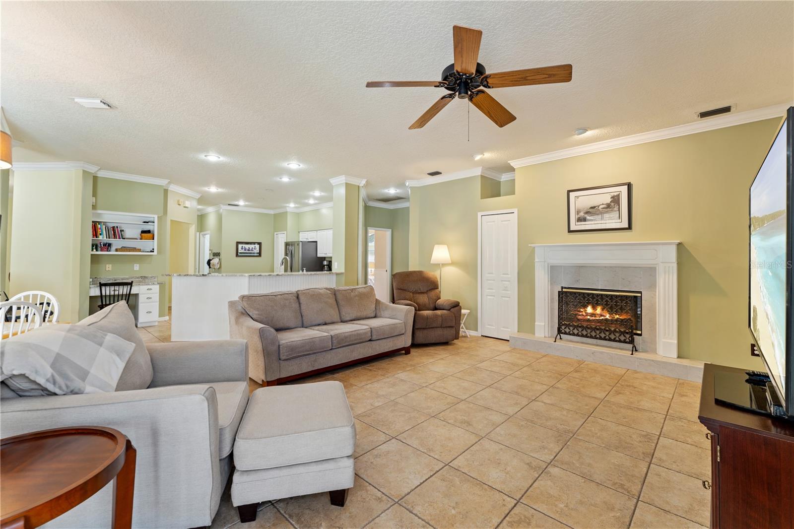 8715 HIDDEN GREEN LN, TAMPA, FL, 33647