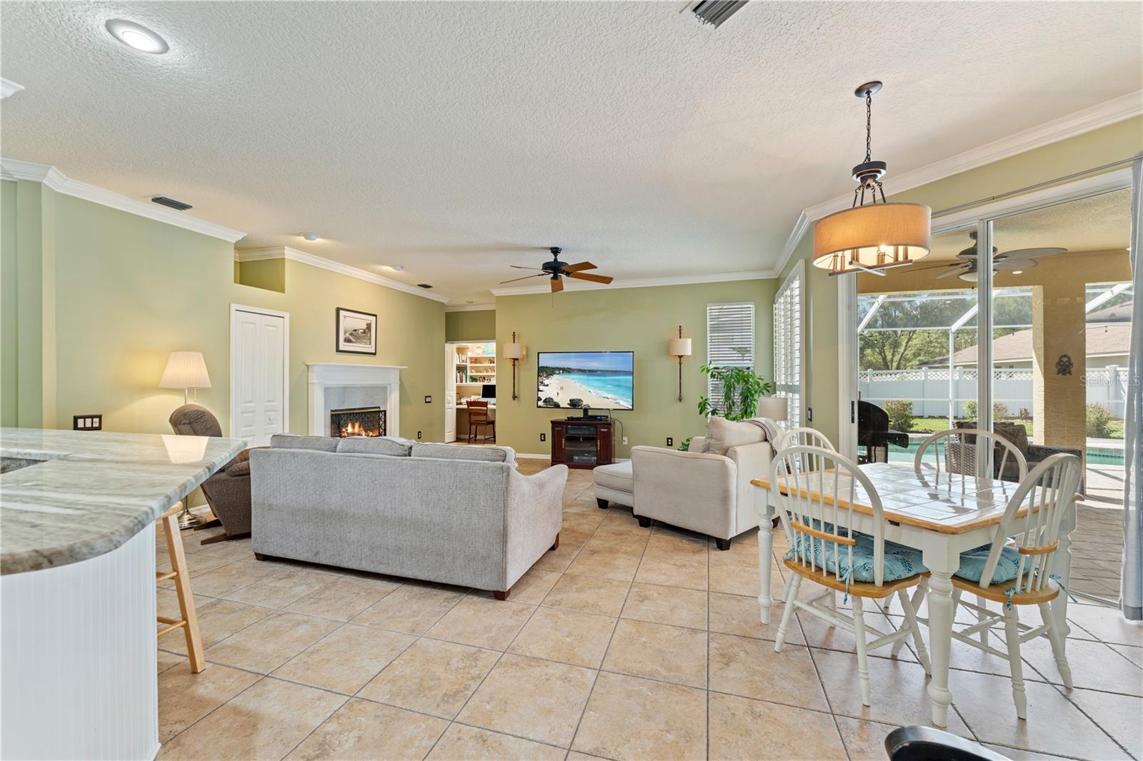 8715 HIDDEN GREEN LN, TAMPA, FL, 33647