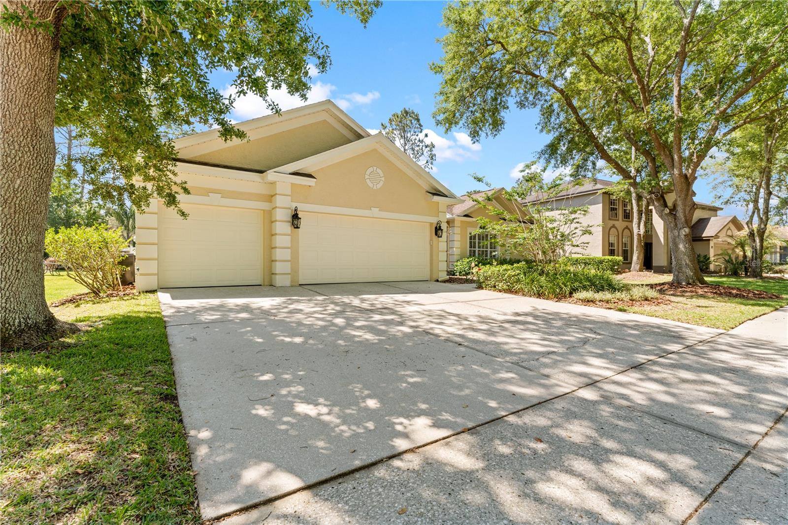 8715 HIDDEN GREEN LN, TAMPA, FL, 33647