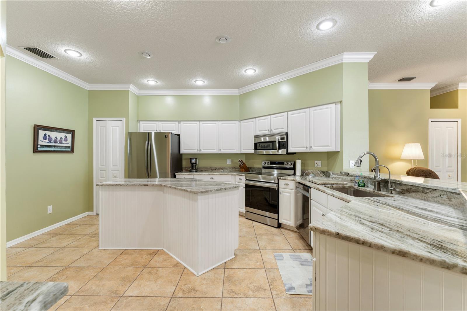 8715 HIDDEN GREEN LN, TAMPA, FL, 33647