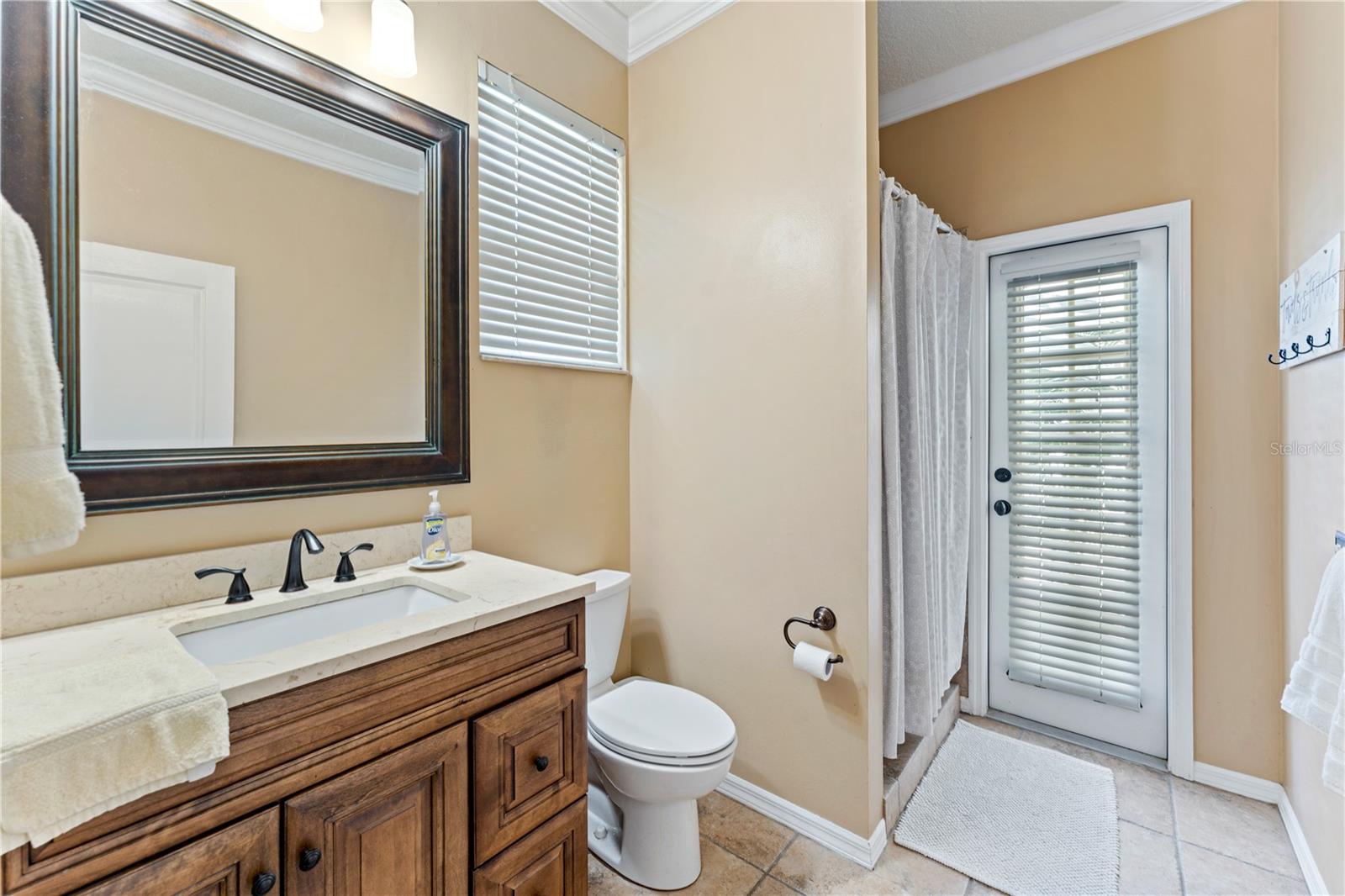 8715 HIDDEN GREEN LN, TAMPA, FL, 33647