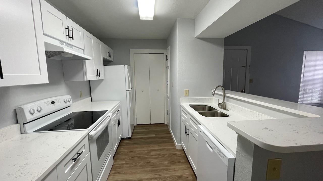 4225 THORNBRIAR LN #201, ORLANDO, FL, 32822