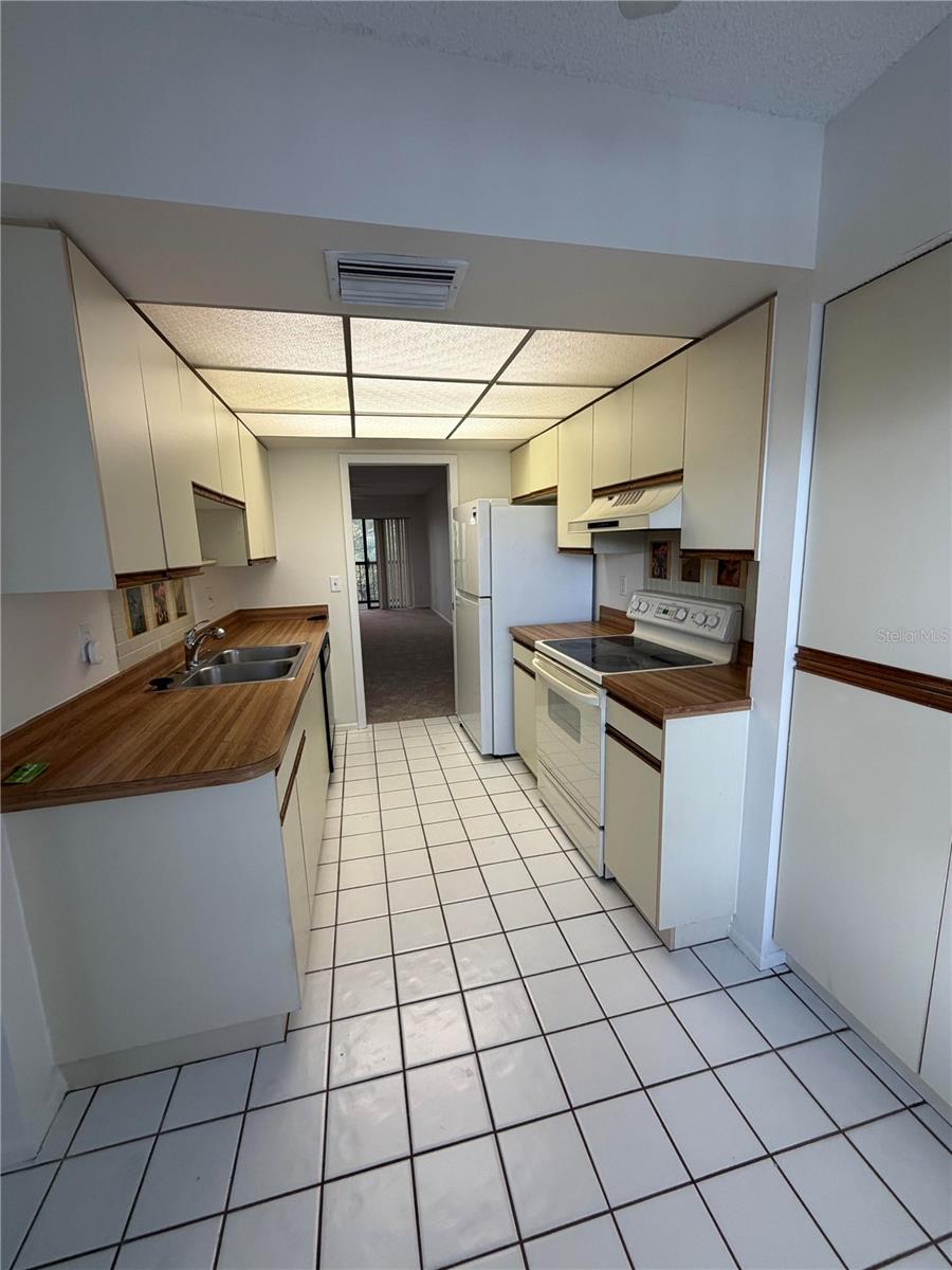 515 W 30TH AVE #405-H, BRADENTON, FL, 34205