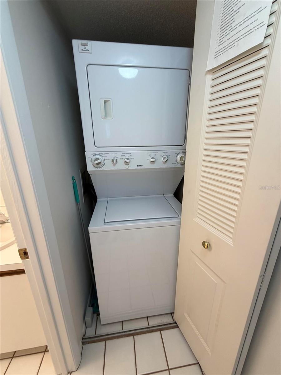 515 W 30TH AVE #405-H, BRADENTON, FL, 34205