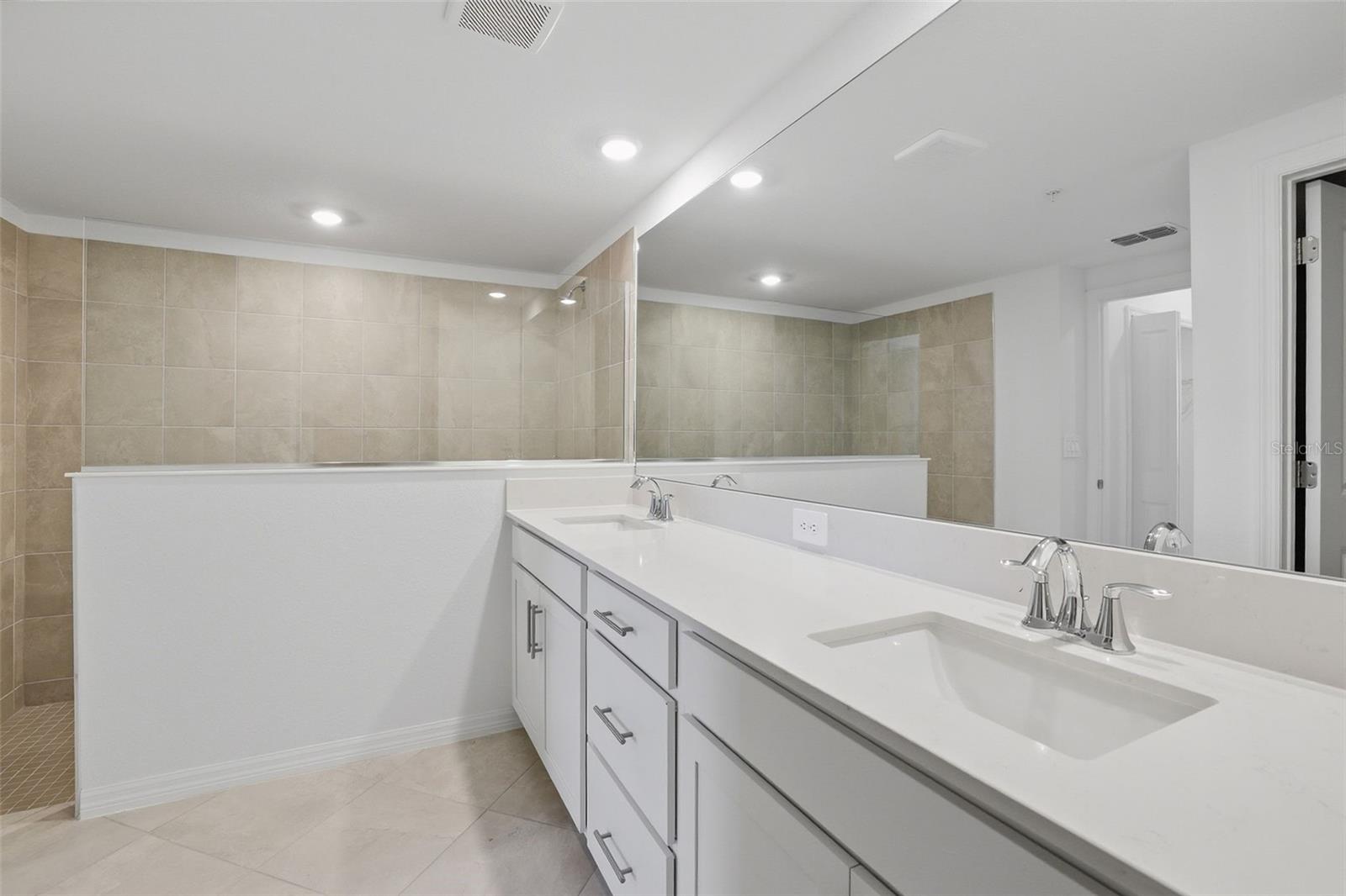 19227 CHERRYSTONE WAY #101, LAKEWOOD RANCH, FL, 34211