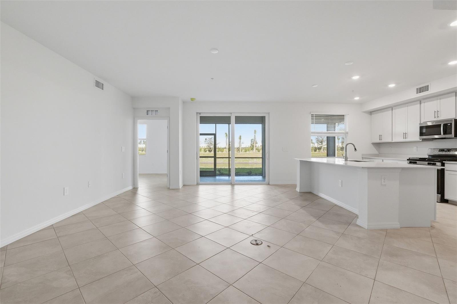 19227 CHERRYSTONE WAY #101, LAKEWOOD RANCH, FL, 34211