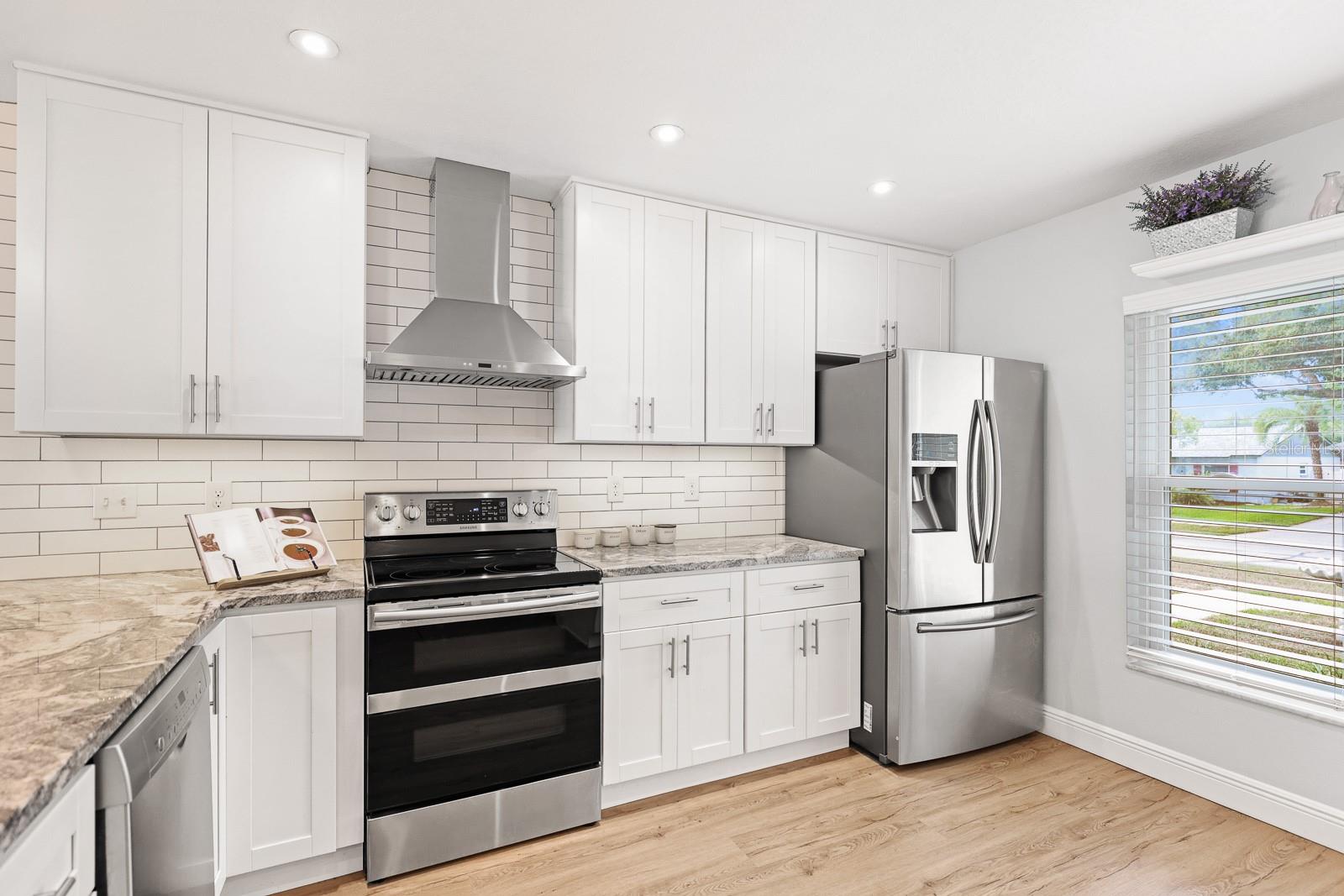 3009 ANNADALE CIR, BRANDON, FL, 33511