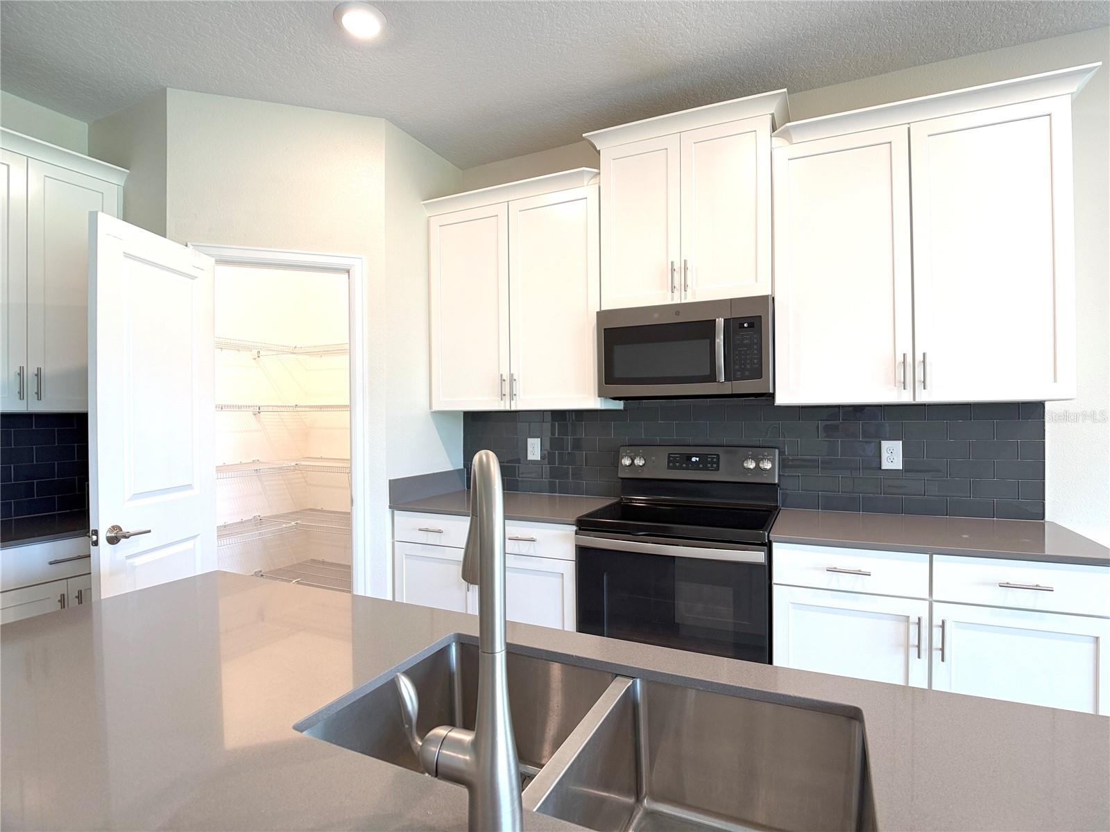 2638 CAMDEN PARK LOOP, DAVENPORT, FL, 33837