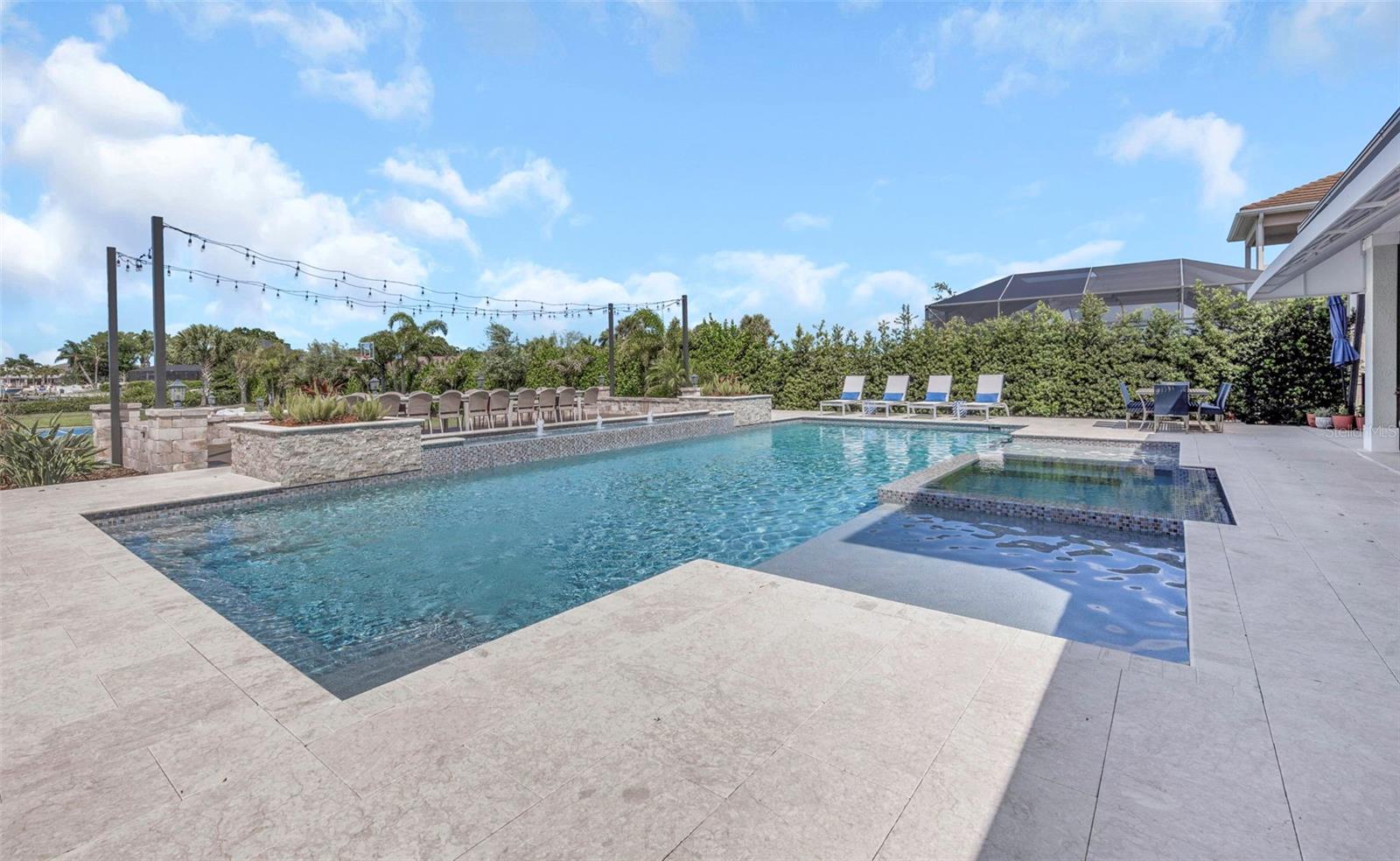 4028 ROCKY SHORES DR, TAMPA, FL, 33634