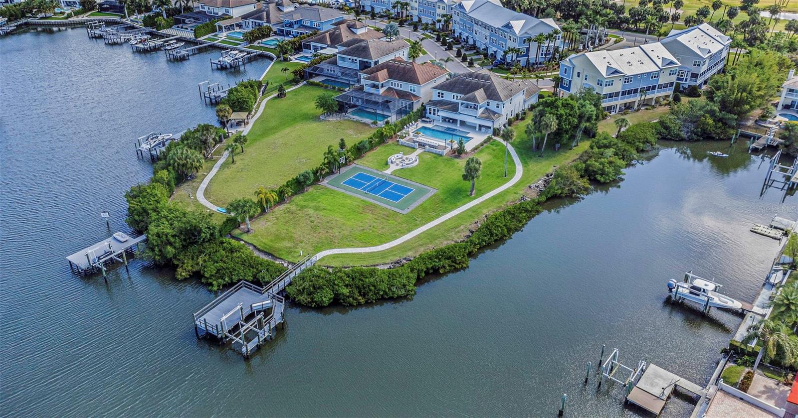 4028 ROCKY SHORES DR, TAMPA, FL, 33634