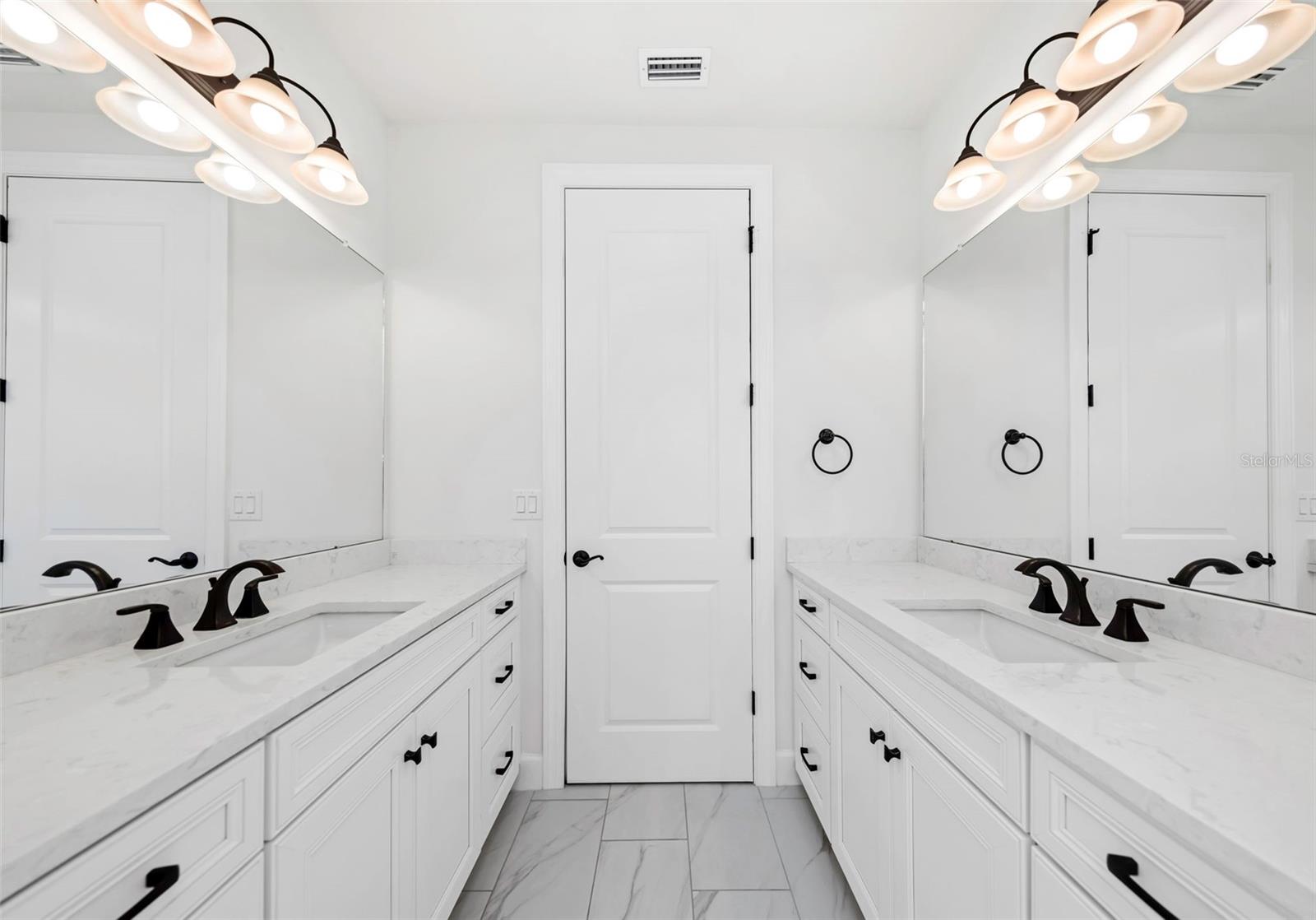 4028 ROCKY SHORES DR, TAMPA, FL, 33634