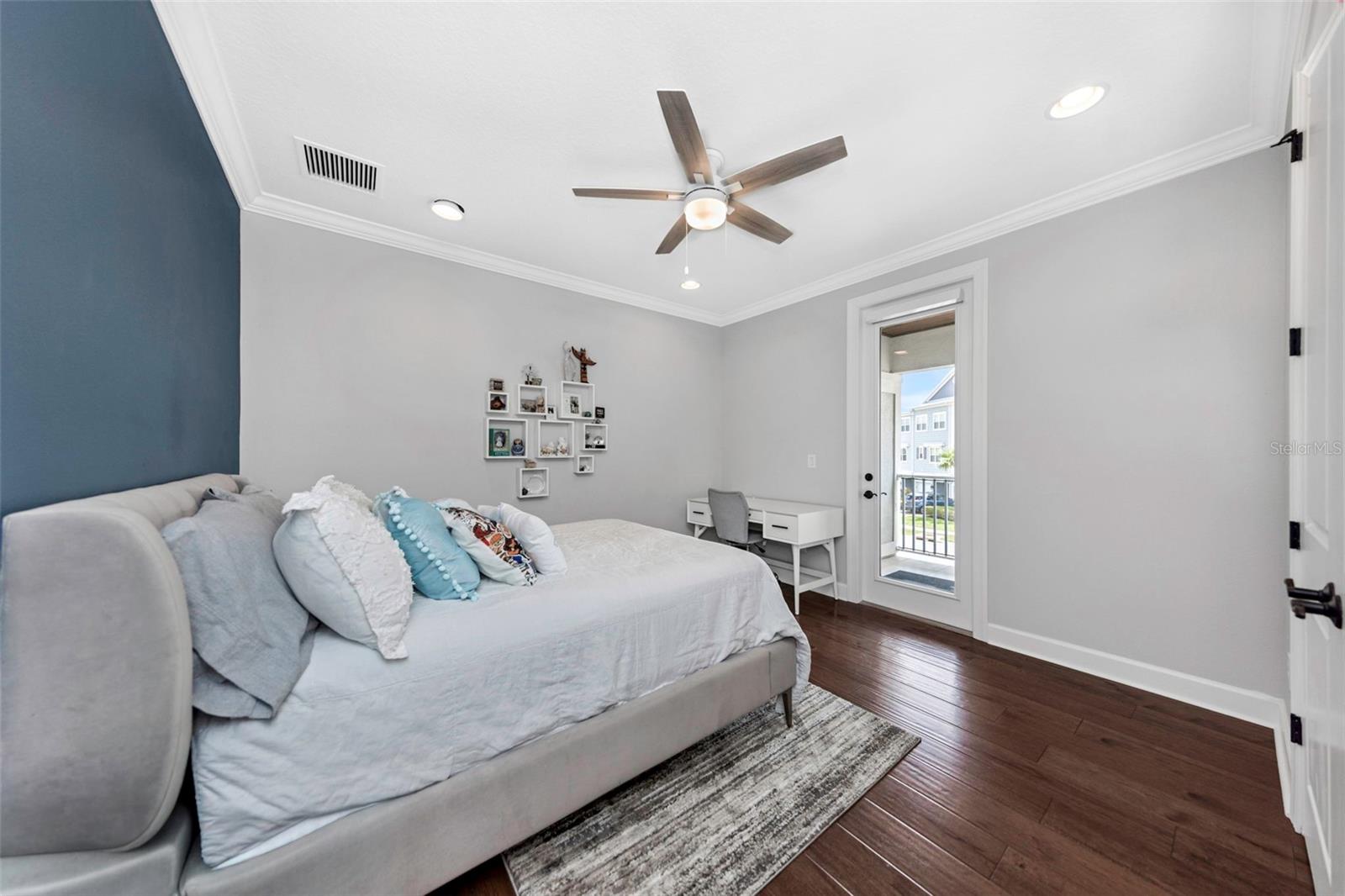 4028 ROCKY SHORES DR, TAMPA, FL, 33634