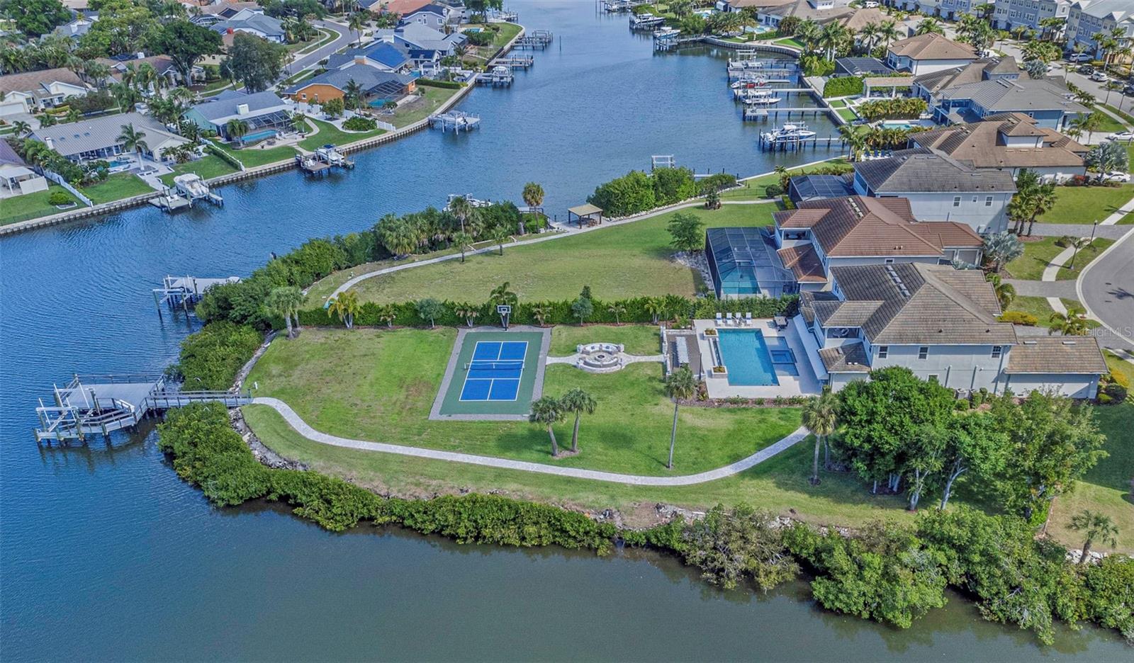 4028 ROCKY SHORES DR, TAMPA, FL, 33634