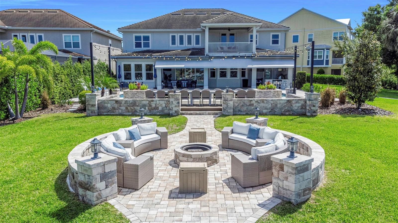 4028 ROCKY SHORES DR, TAMPA, FL, 33634