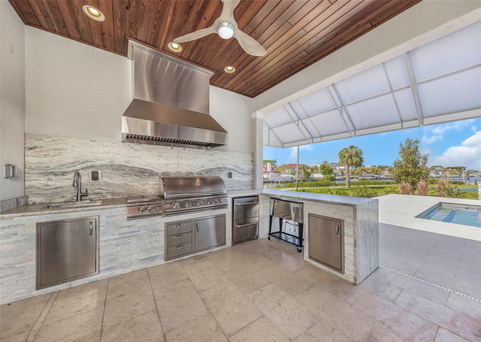 4028 ROCKY SHORES DR, TAMPA, FL, 33634