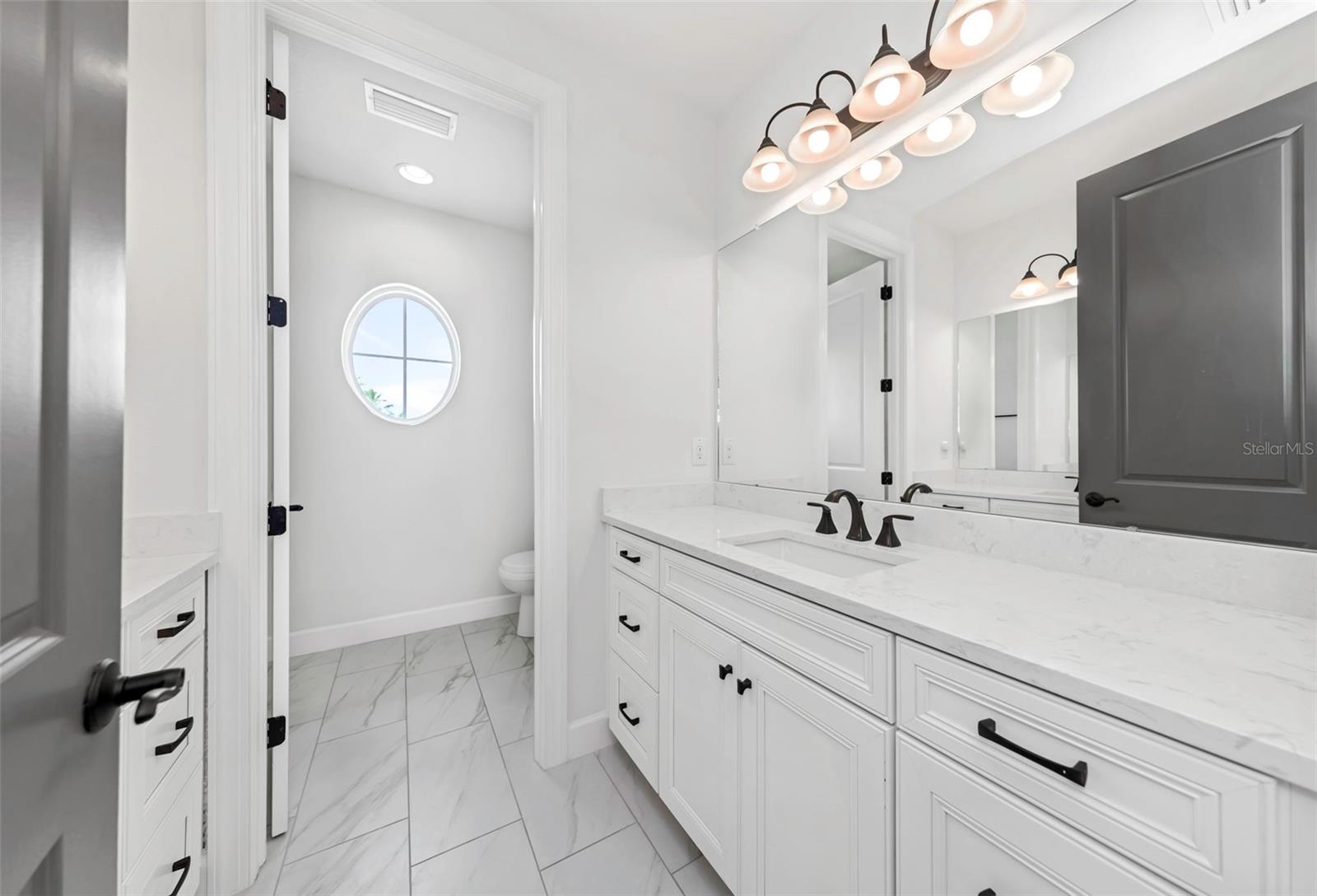 4028 ROCKY SHORES DR, TAMPA, FL, 33634