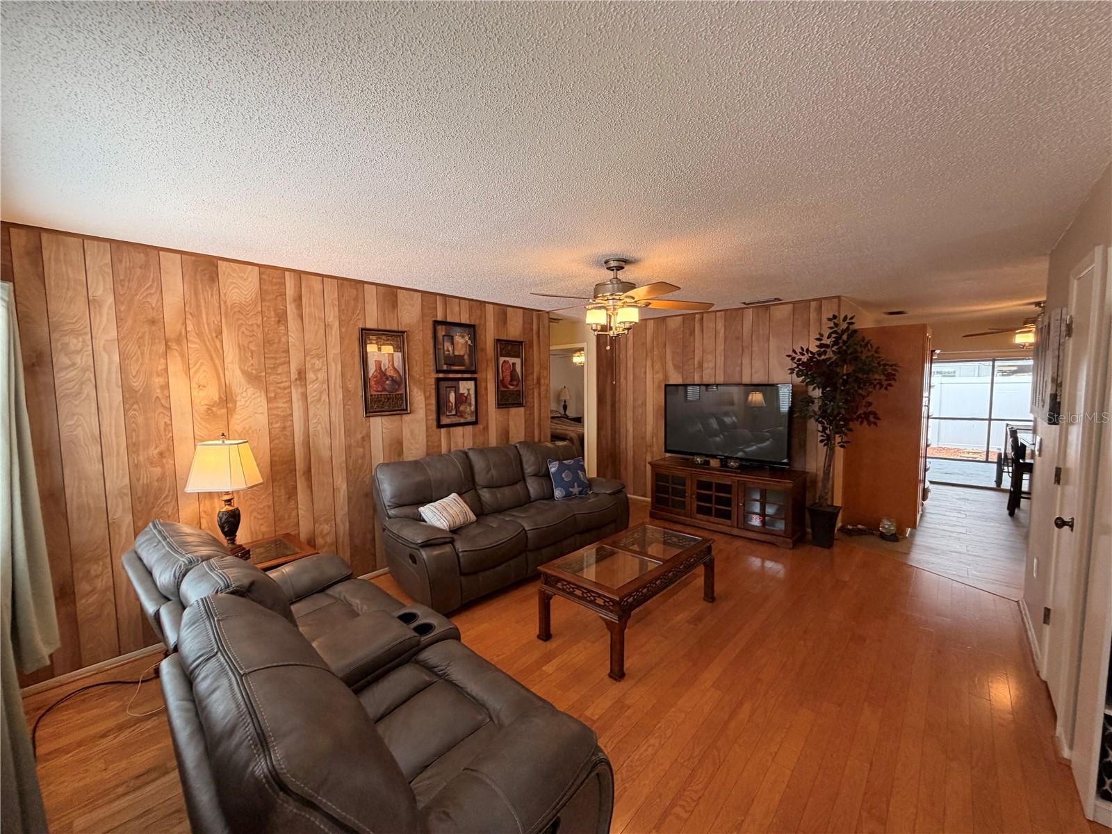 7238 55TH AVE N, ST PETERSBURG, FL, 33709