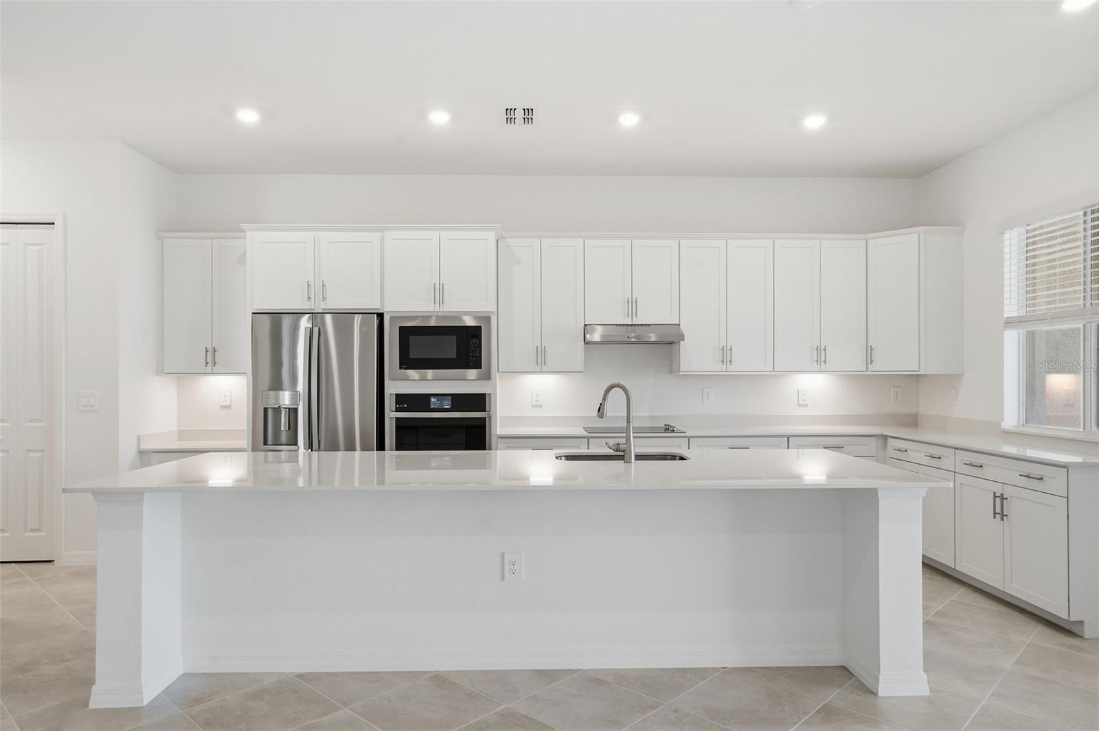 19714 TROUT TER, LAKEWOOD RANCH, FL, 34211