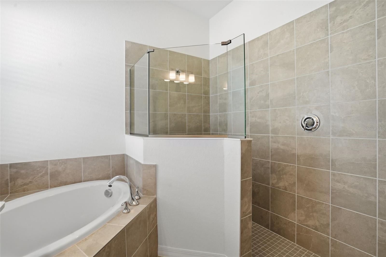 19714 TROUT TER, LAKEWOOD RANCH, FL, 34211