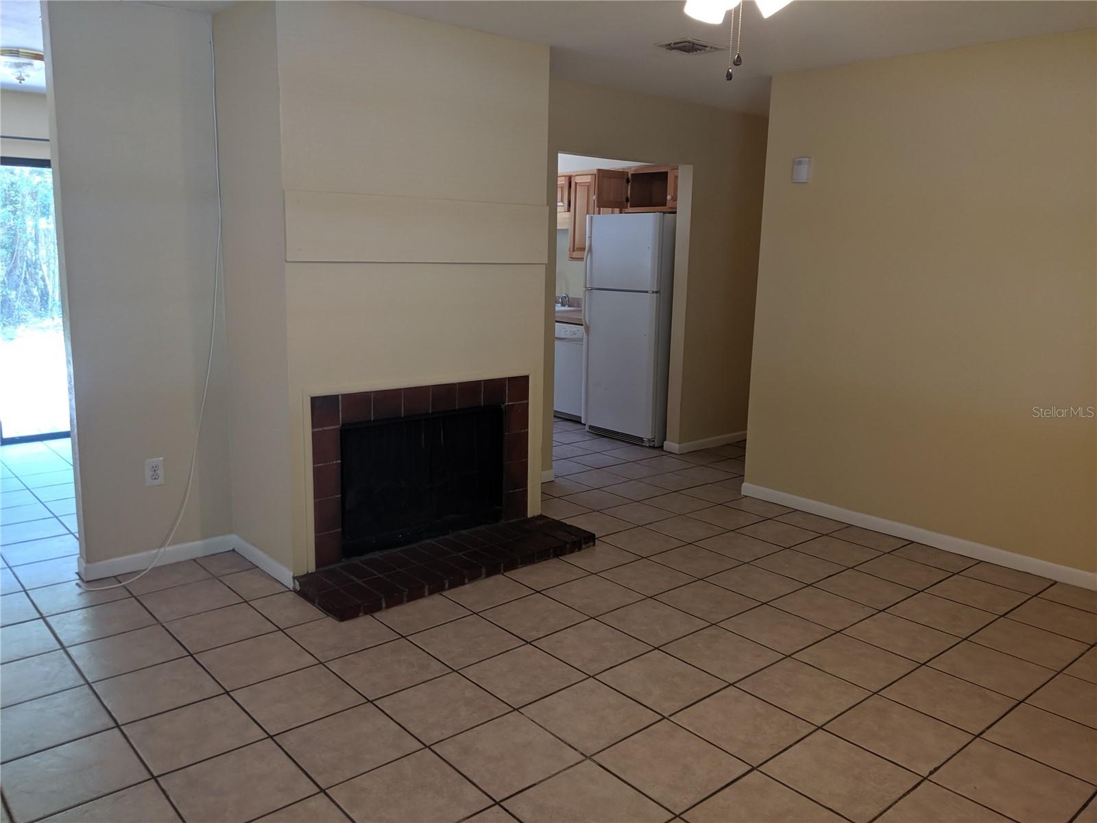 2360 W UNIVERSITY AVE, GAINESVILLE, FL, 32607