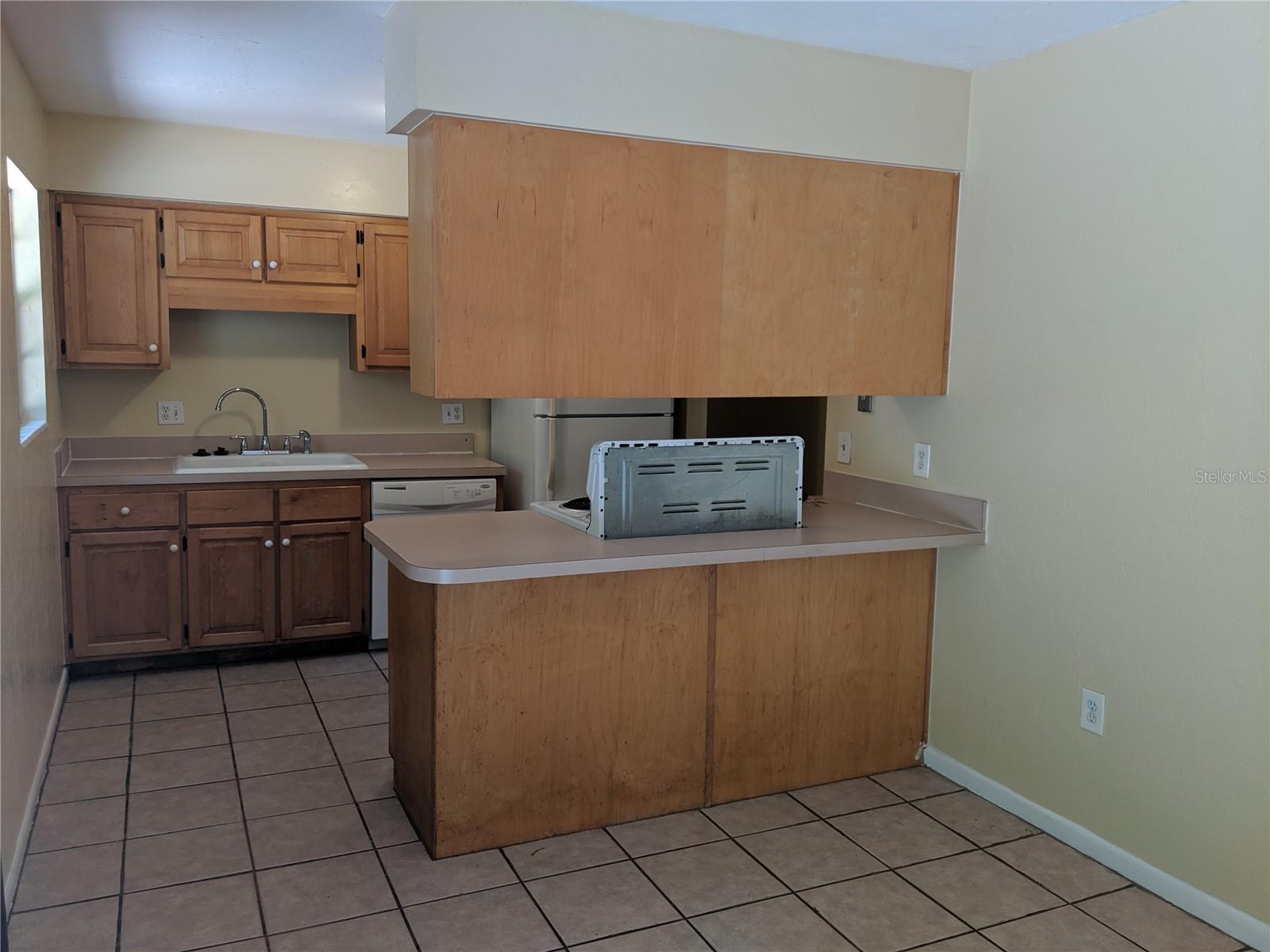 2360 W UNIVERSITY AVE, GAINESVILLE, FL, 32607