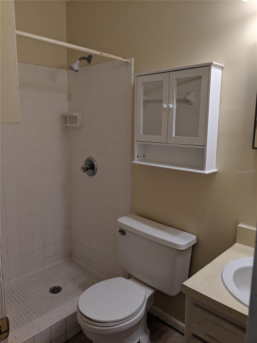 2360 W UNIVERSITY AVE, GAINESVILLE, FL, 32607