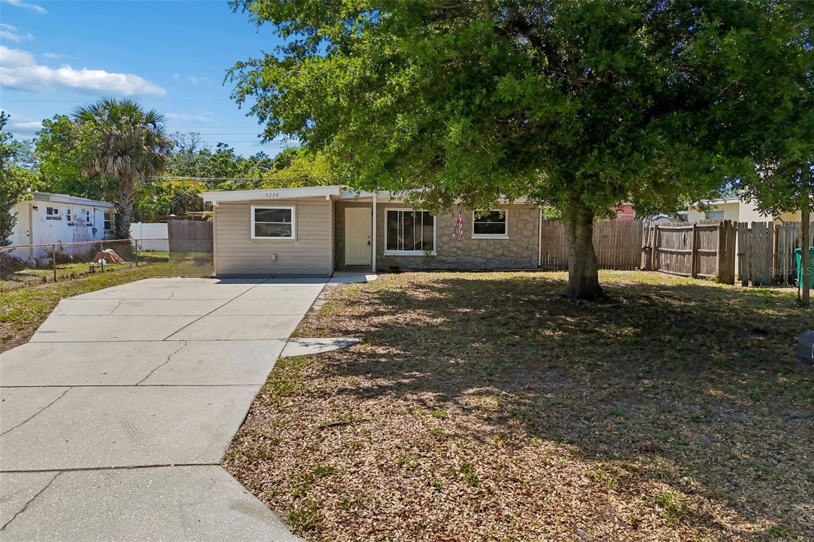 9228 82ND WAY, SEMINOLE, FL, 33777