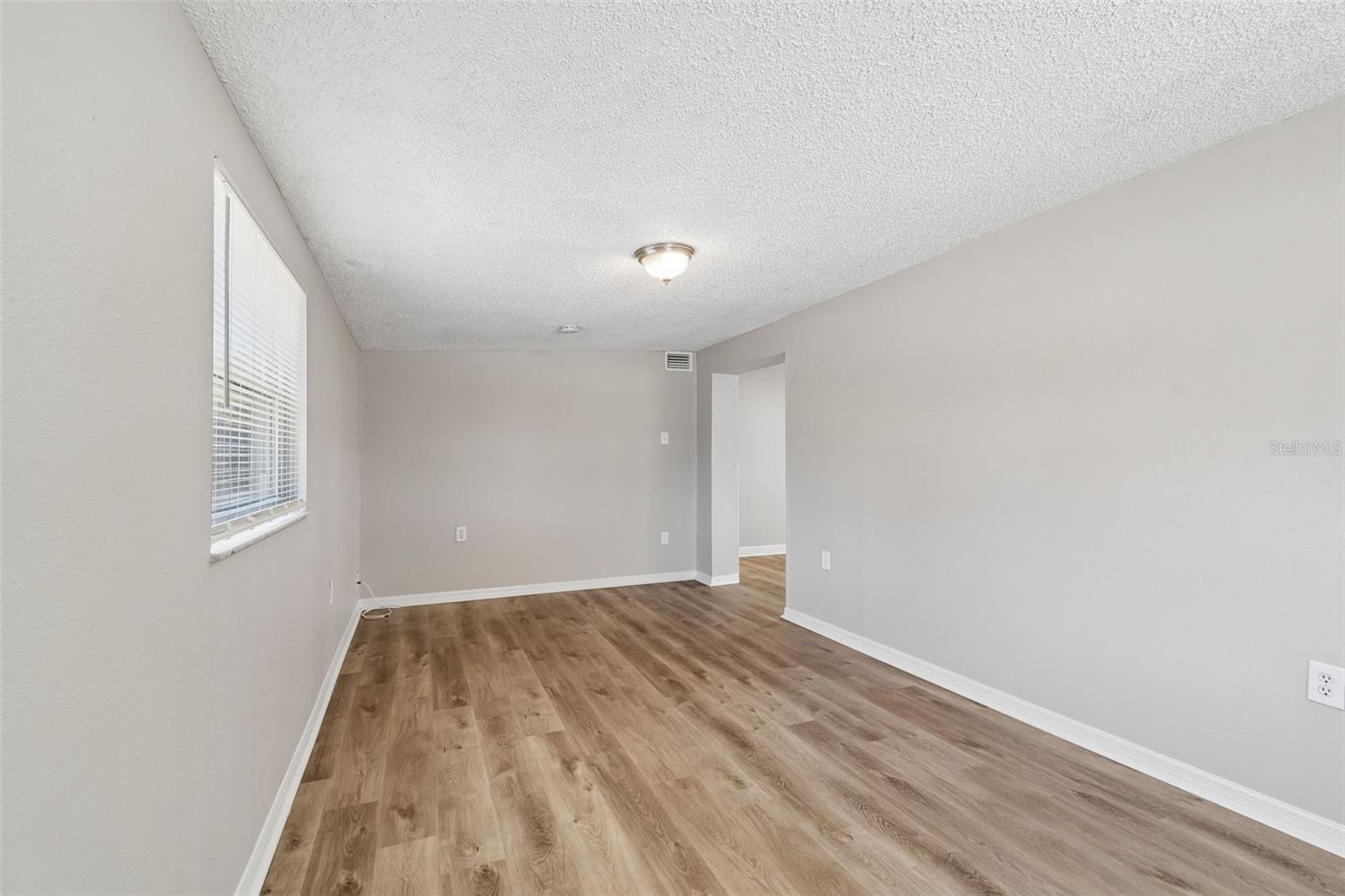 9228 82ND WAY, SEMINOLE, FL, 33777