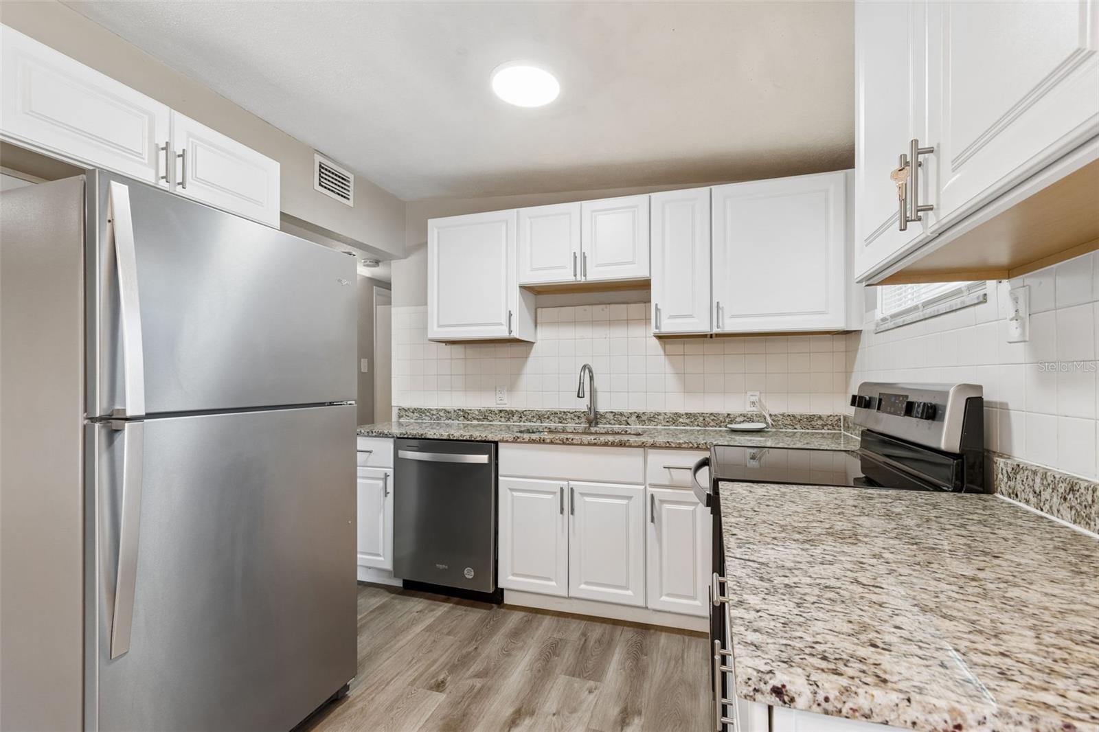 9228 82ND WAY, SEMINOLE, FL, 33777