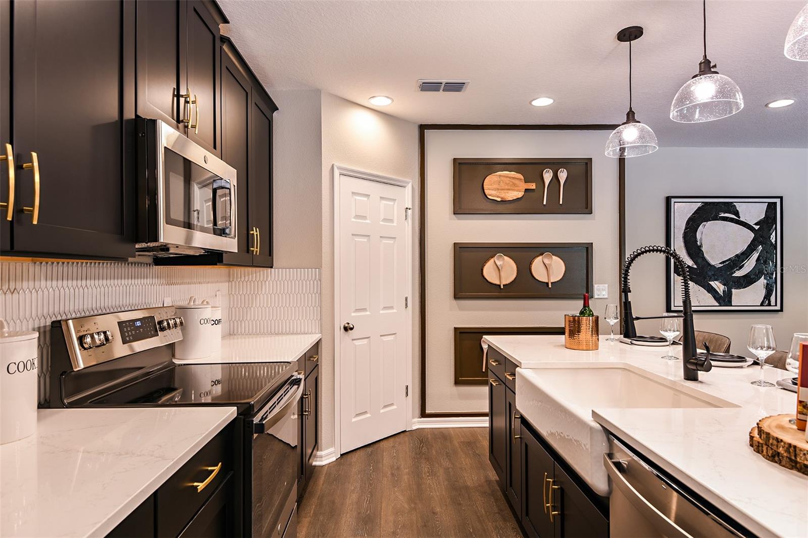 591 DARSHIRE AVE, EUSTIS, FL, 32736