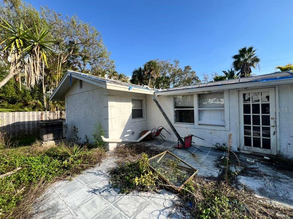 749 SIESTA DR, SARASOTA, FL, 34242