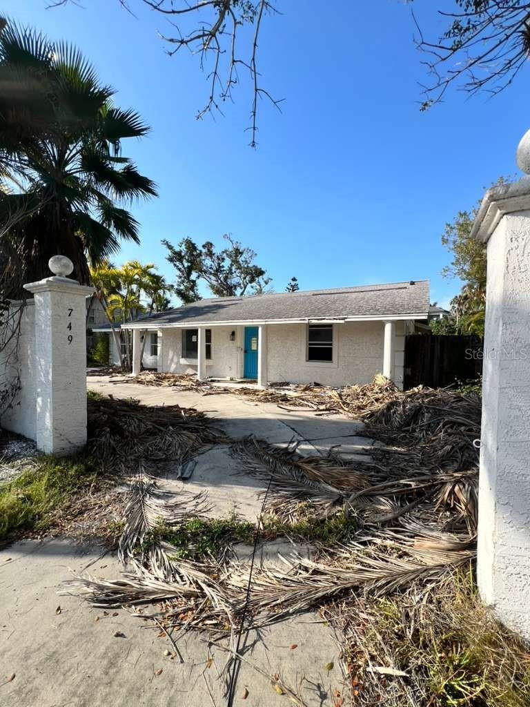 749 SIESTA DR, SARASOTA, FL, 34242