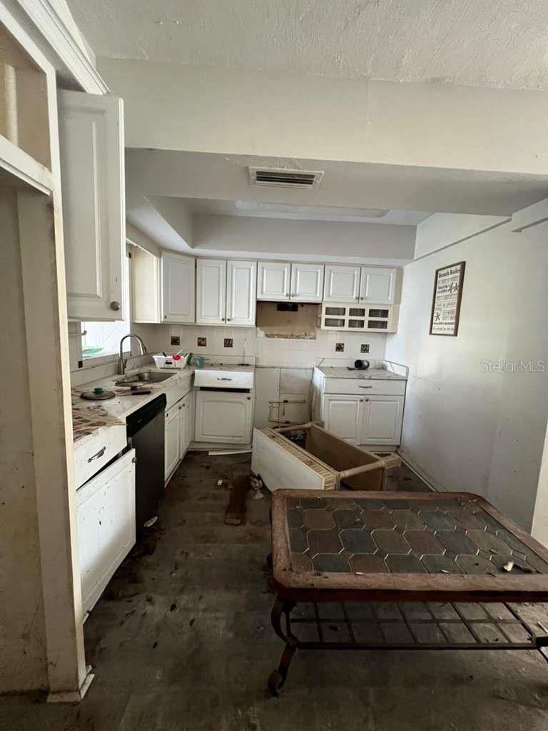 749 SIESTA DR, SARASOTA, FL, 34242