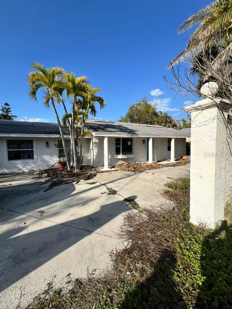 749 SIESTA DR, SARASOTA, FL, 34242