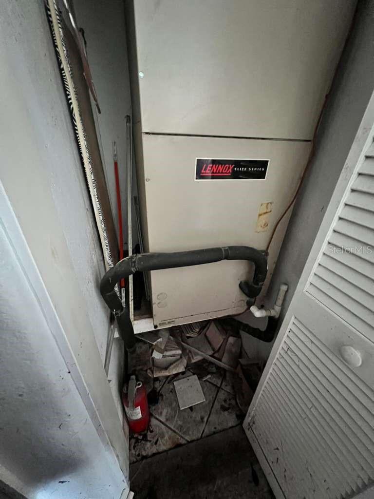 749 SIESTA DR, SARASOTA, FL, 34242