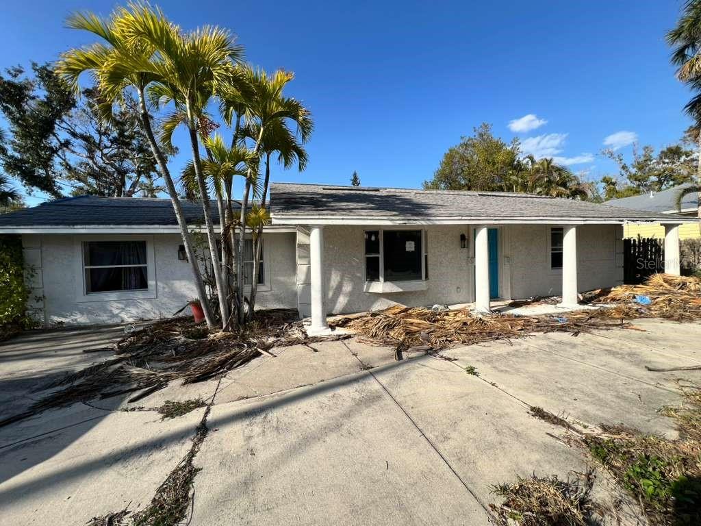 749 SIESTA DR, SARASOTA, FL, 34242
