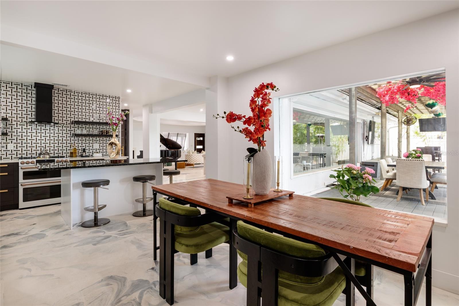 2216 S OCCIDENT ST, TAMPA, FL, 33629