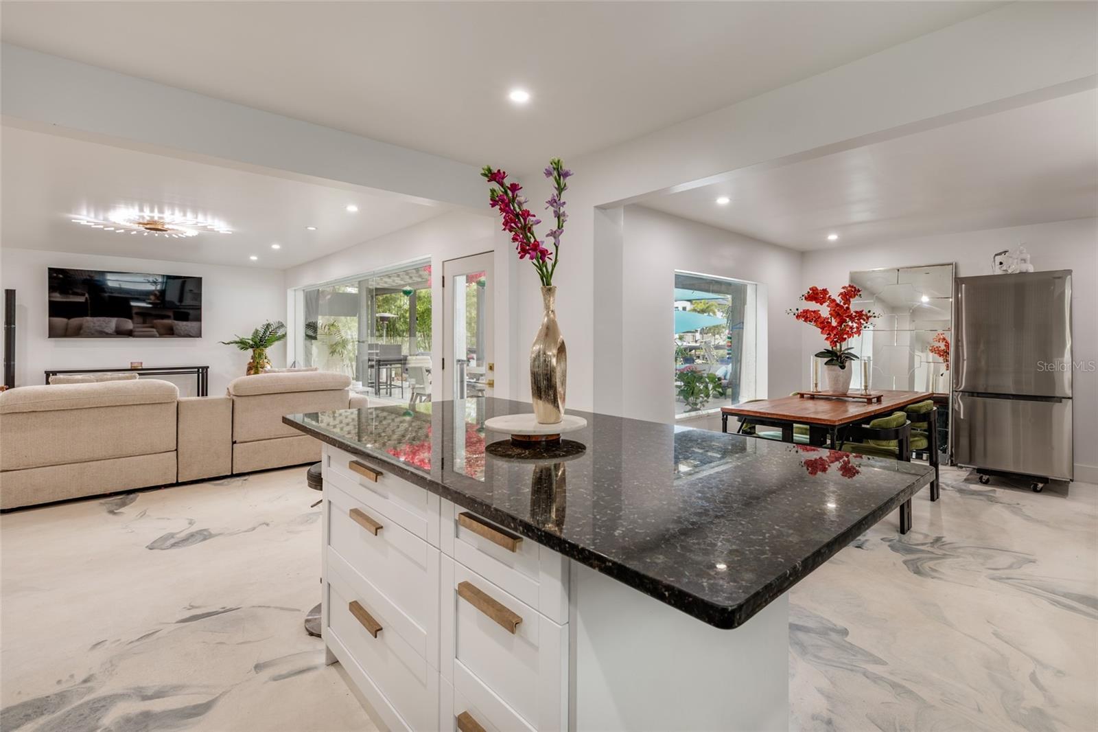 2216 S OCCIDENT ST, TAMPA, FL, 33629