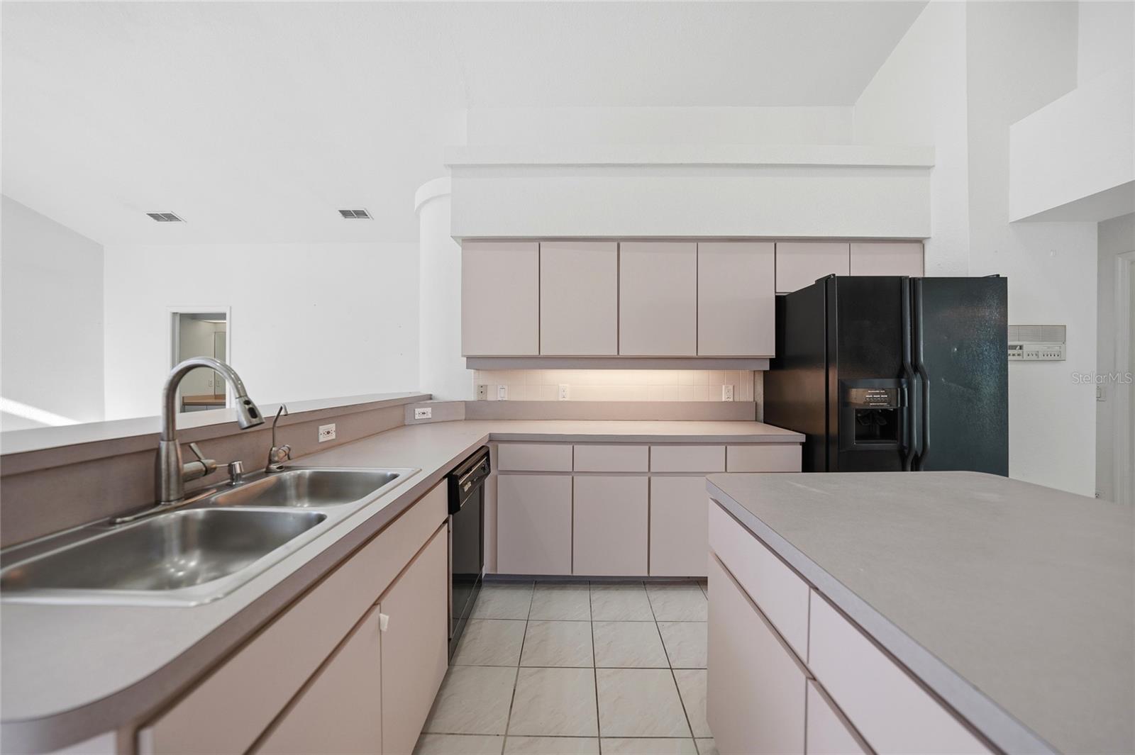 64 SPORTSMAN CT, ROTONDA WEST, FL, 33947