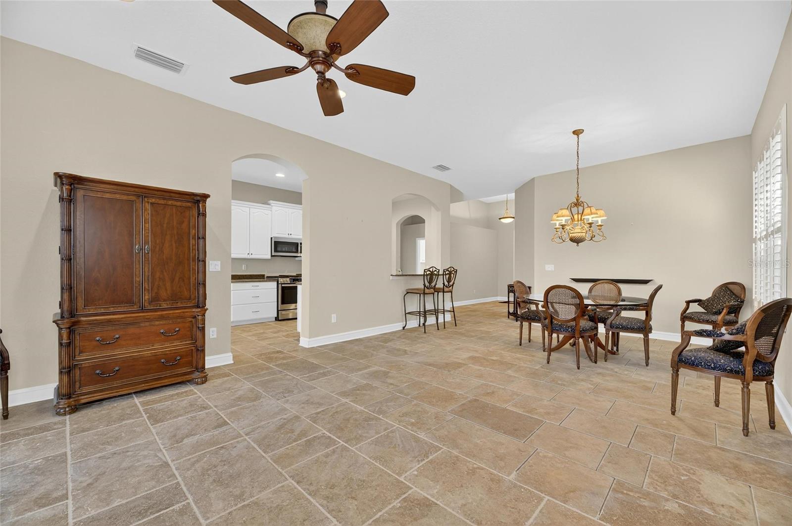 1039 EMERALD DUNES DR, SUN CITY CENTER, FL, 33573