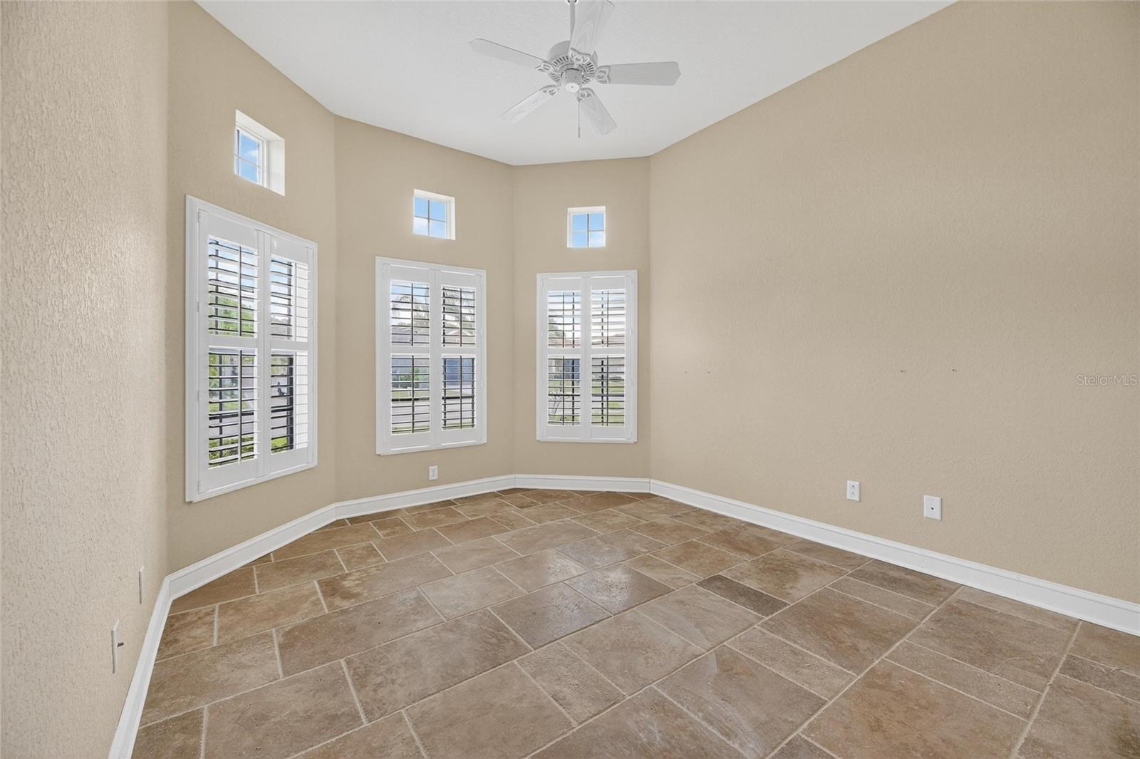 1039 EMERALD DUNES DR, SUN CITY CENTER, FL, 33573