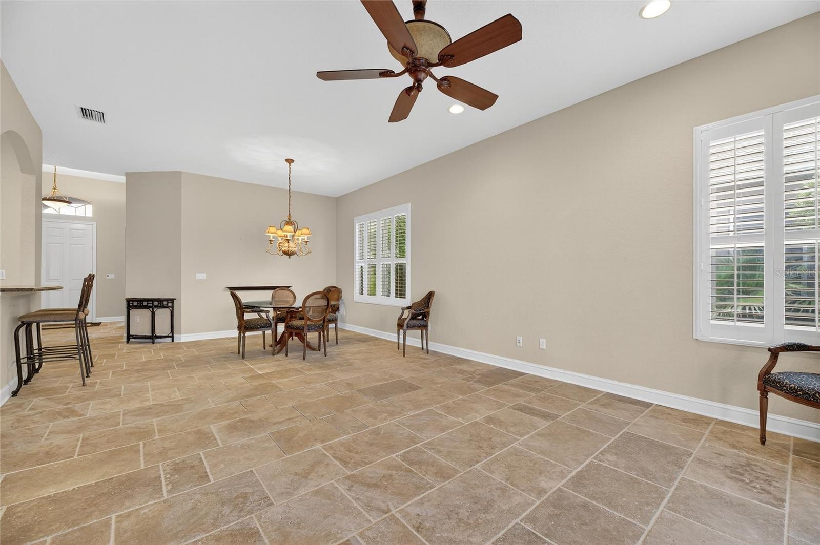 1039 EMERALD DUNES DR, SUN CITY CENTER, FL, 33573